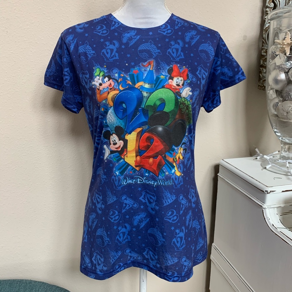 Vintage Disney parks short sleeves L